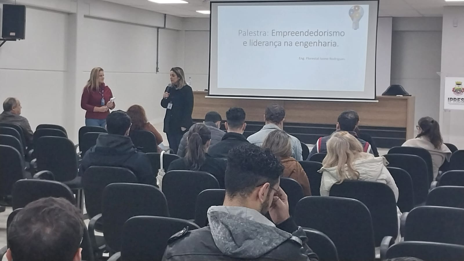 Presidente do IPRESG, Fabiana Pohlmann Machado Figueiredo